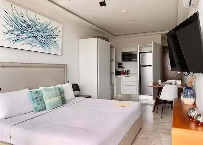 Vakantiehuis Sea View W Rooftop Pool Near 5th Ave Playa del Carmen