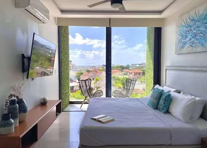 Sea View W Rooftop Pool Near 5th Ave Playa del Carmen
