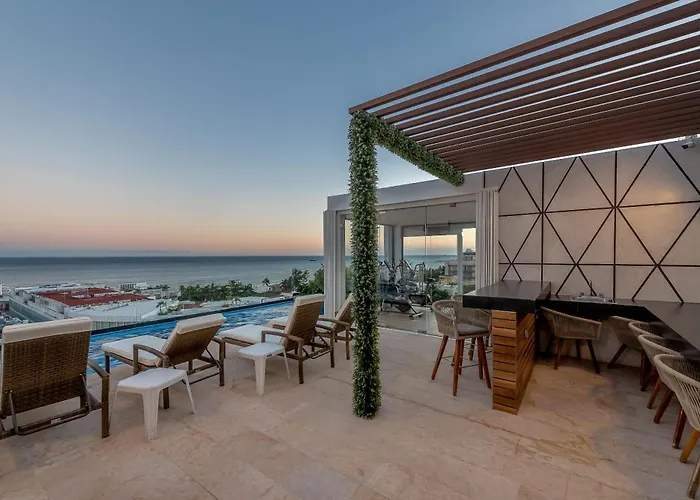 Sea View W Rooftop Pool Near 5th Ave Playa del Carmen